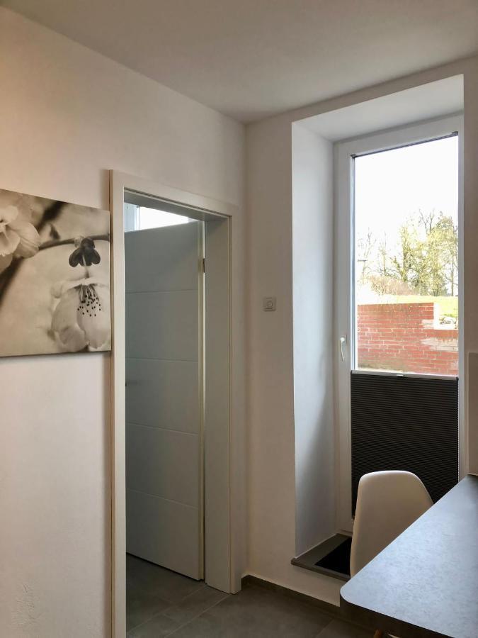 Erdgeschoss-Appartement Mit Seeterasse Ahrensbok ภายนอก รูปภาพ