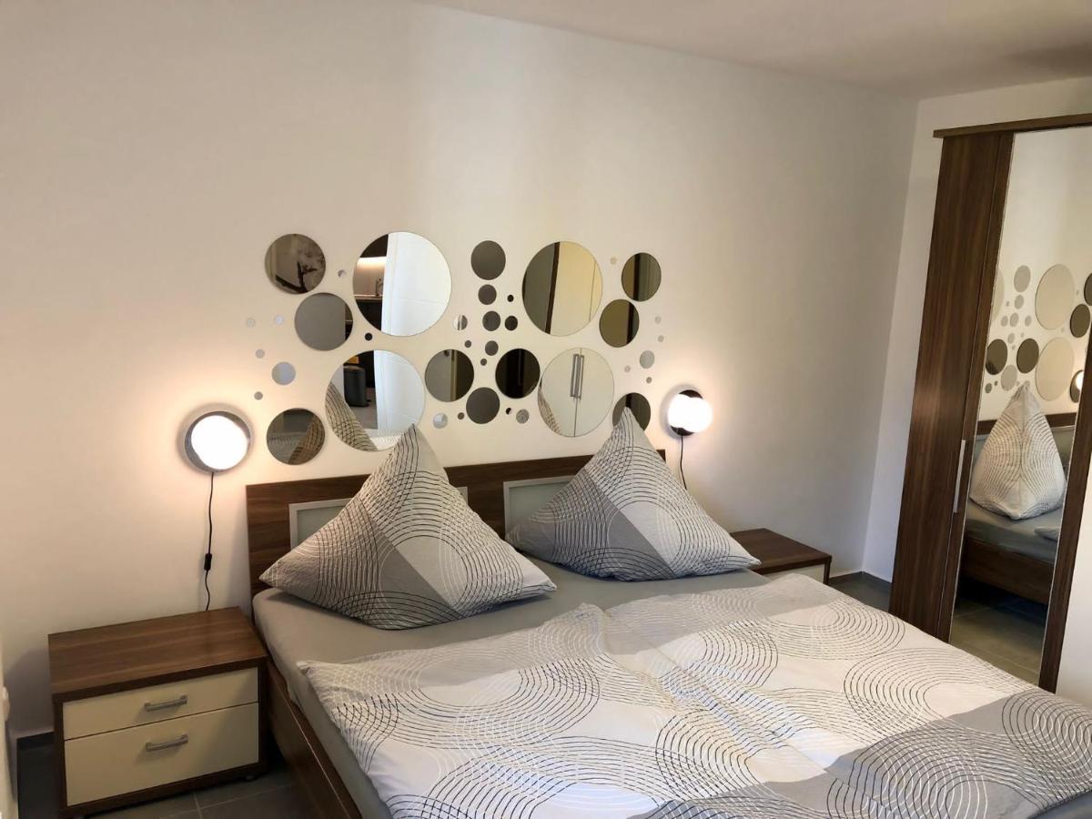 Erdgeschoss-Appartement Mit Seeterasse Ahrensbok ภายนอก รูปภาพ