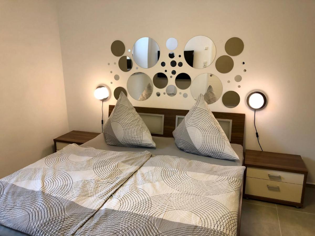 Erdgeschoss-Appartement Mit Seeterasse Ahrensbok ภายนอก รูปภาพ