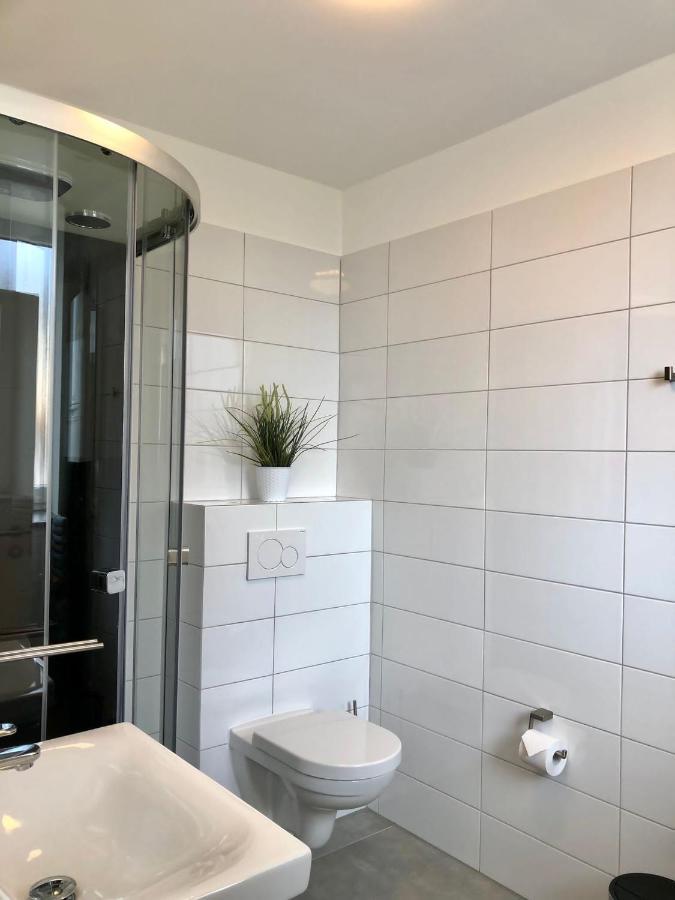 Erdgeschoss-Appartement Mit Seeterasse Ahrensbok ภายนอก รูปภาพ